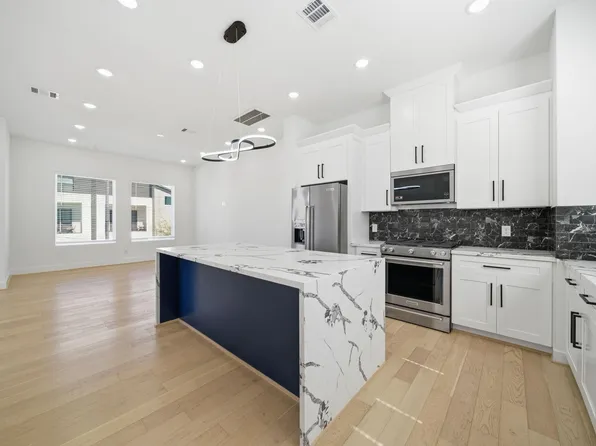 2720 Rosalie St, Houston, TX 77004