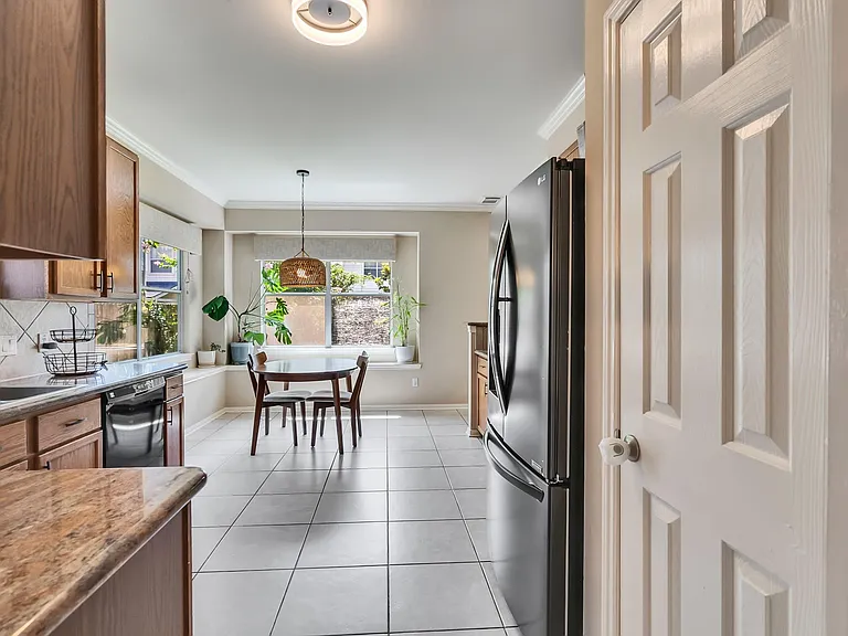 602 Mosman Ct — Photo 19