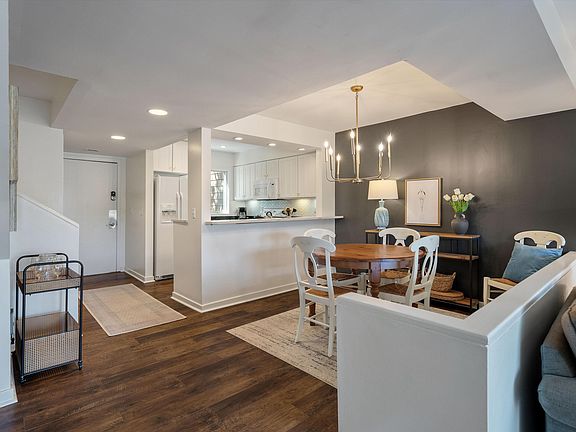 4th image of 4388 Sea Forest Dr