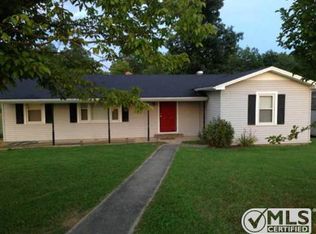 54 Piney Rd, Lawrenceburg, TN 38464