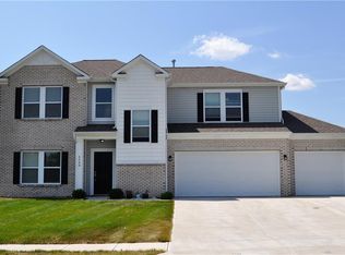 4740 Clairmont Dr, Columbus, IN 47203