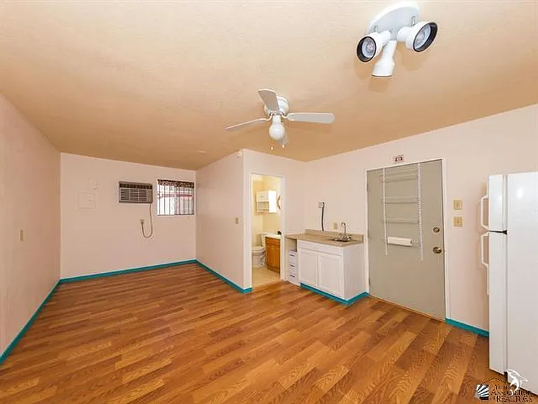13388 E 41st Dr — Photo 11