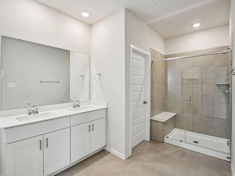 4210 Pine Springs Ct — Photo 33