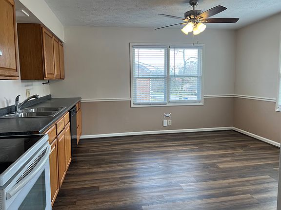 3rd image of 199 Meadowview Dr #3