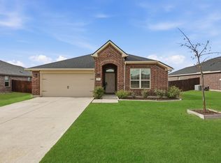 3912 Montecristo Ln, Sanger, TX 76266