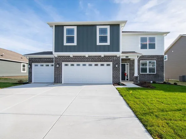 275 Lucky Hat Ln, Danville, IN 46122