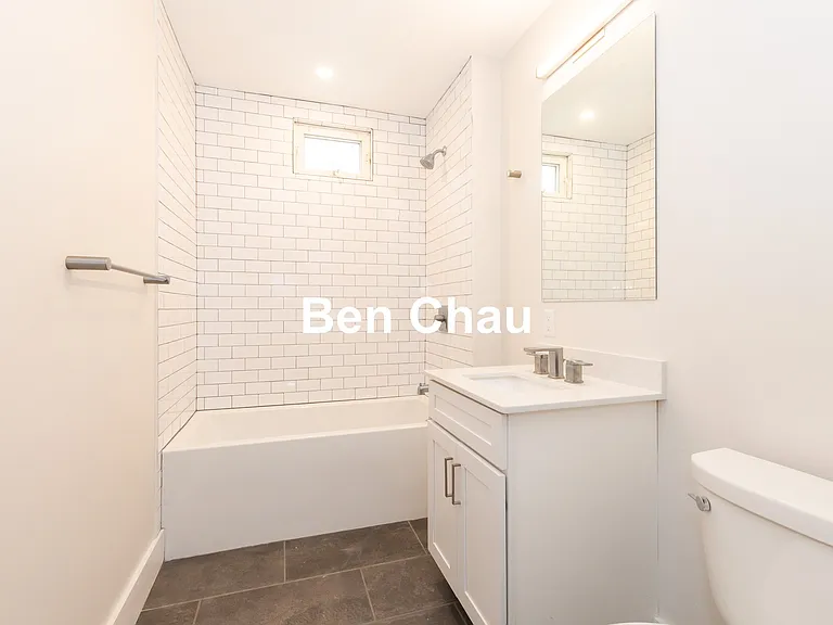 24 Clary St #3B — Photo 6