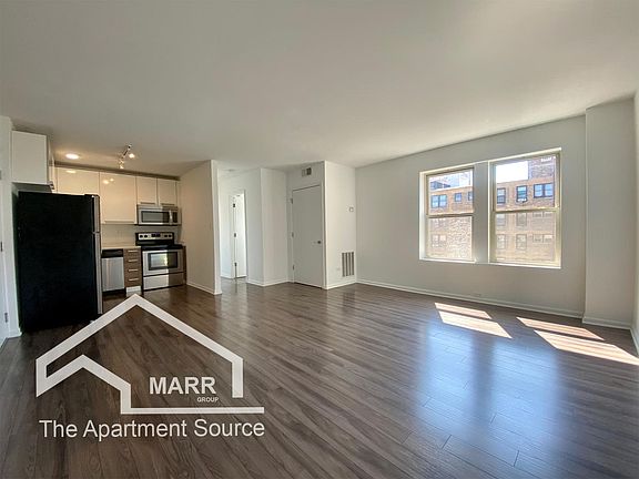 2nd image of 920 W Carmen Ave #7A