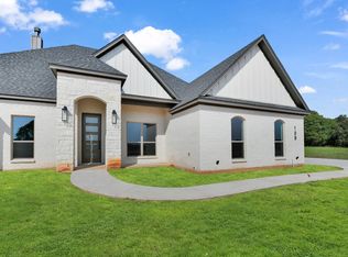 109 Prairie Winds Dr, Poolville, TX 76487