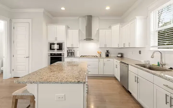 318 Grande Pointe Cir — Photo 11
