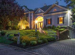 912 Teaberry Ln, Brielle, NJ