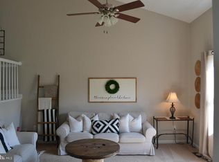 2 Collen Rd, Fredericksburg, VA 22406