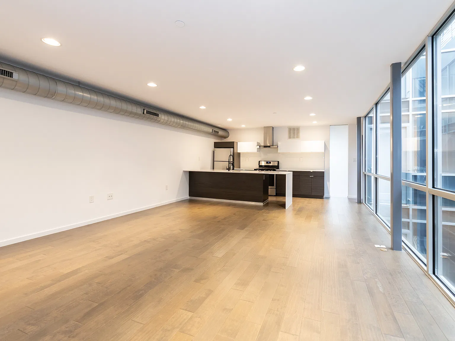 3 bed, 1500 sqft, $2,295 — Photo 2