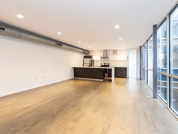 2nd image of 1438-40 N 7th St #5