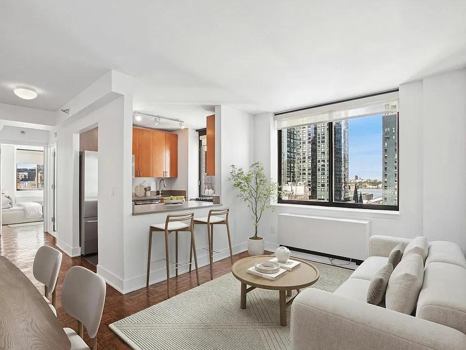 420 W 42nd St #19-F