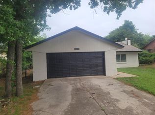 20435 Palmer Rd, Harrah, OK 73045