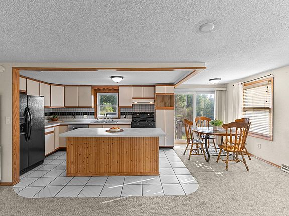 2nd image of 8144 242nd Ln NE