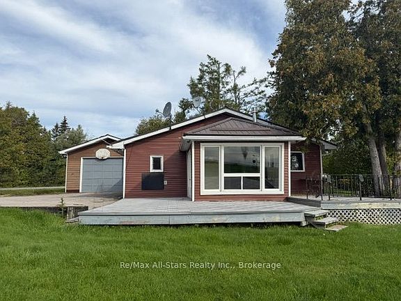 3rd image of 18 Bass Lake Rd