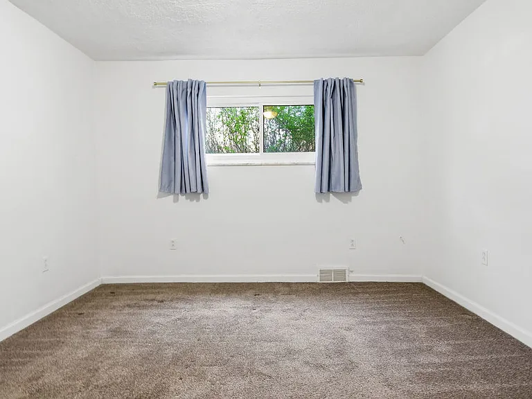 9608 Frankstown Rd #1 — Photo 7
