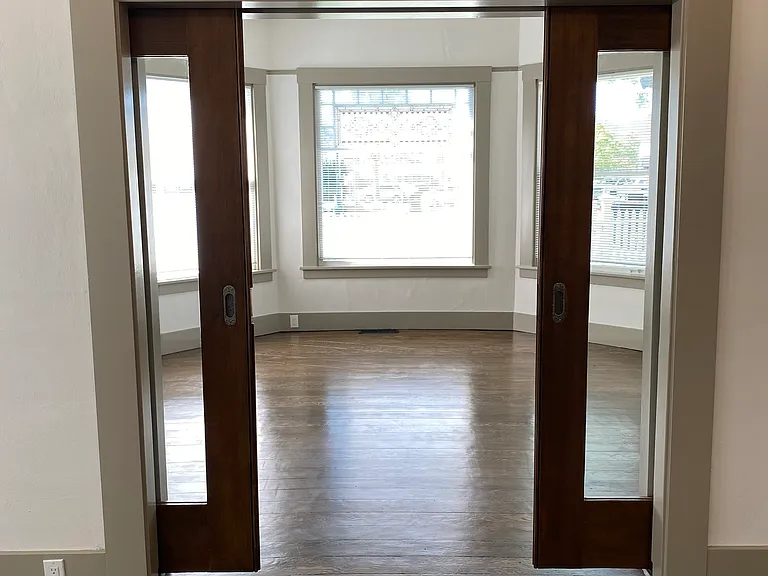 578 Broadway — Photo 11