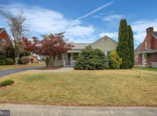 754 Stouffer Ave, Chambersburg, PA 17201