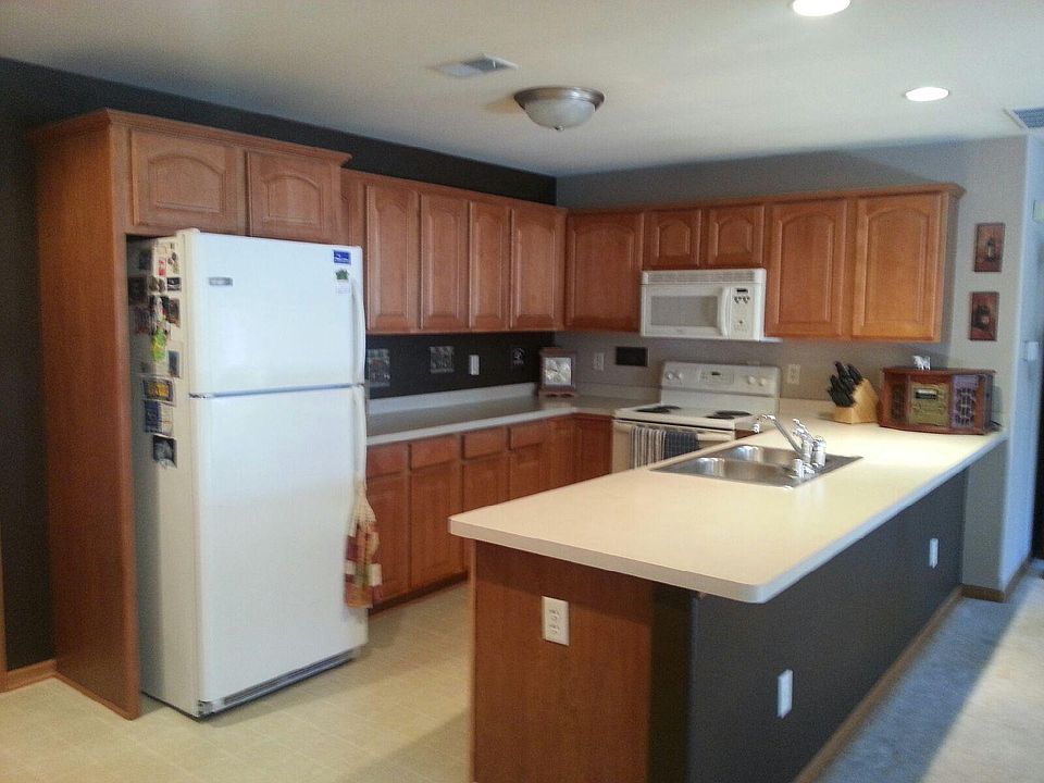 1st image of 2213 10th Ave #B