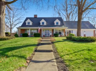 4103 Ridgeway Ave, Columbus, IN 47203