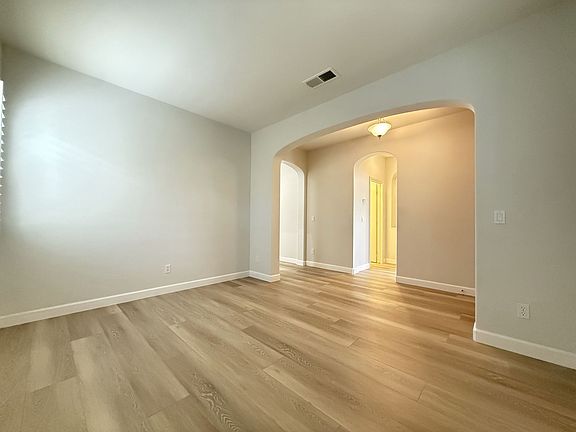 5th image of 16848 Silver Crest Dr