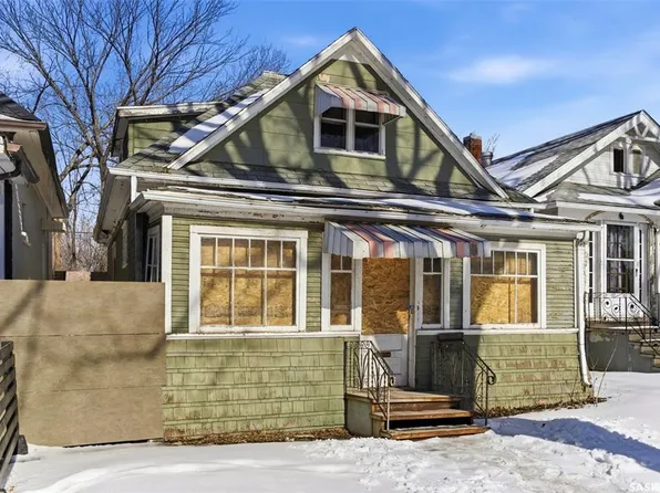1120 Victoria AVENUE, Regina, SK S4P 0N7