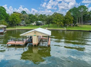 168 Ocean Dr, Mabank, TX 75156