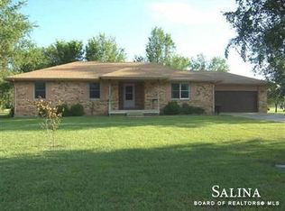 2016 Marcye Ln, New Cambria, KS 67470