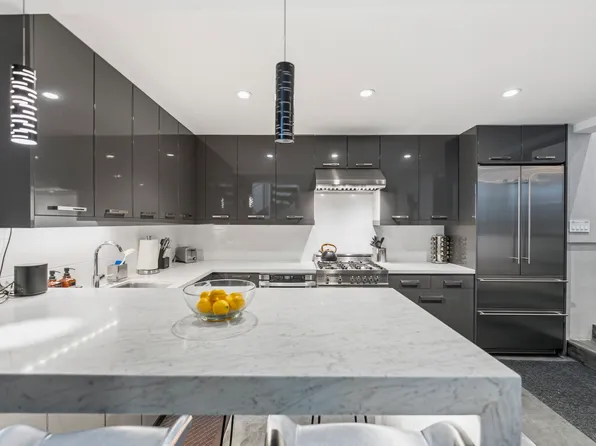 2459 Lombard St, San Francisco, CA 94123