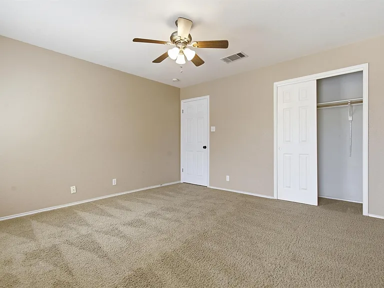 1806 Carriage Hills Trl — Photo 29