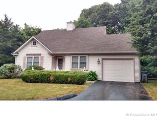 4 Cherry Blossom Ln, Niantic, CT 06357