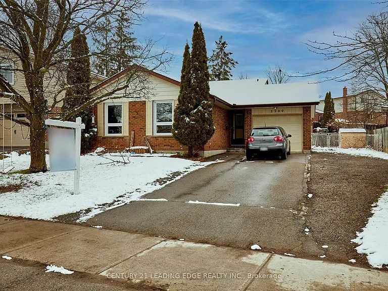 2200 Kawartha Heights Blvd #BASEMENT — Photo 1