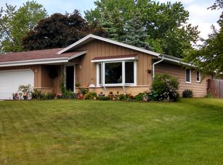 8210 S 60th St, Franklin, WI 53132