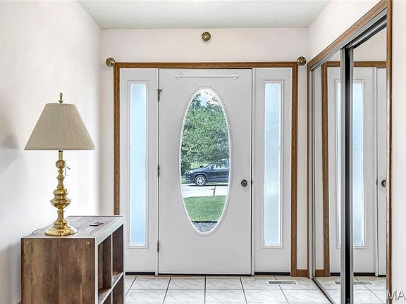 2nd image of 41 Graystone Dr