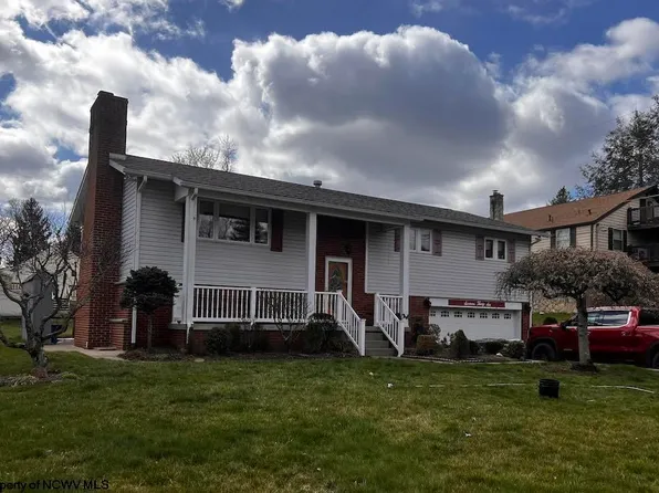 1636 Otlahurst Dr, Fairmont, WV 26554