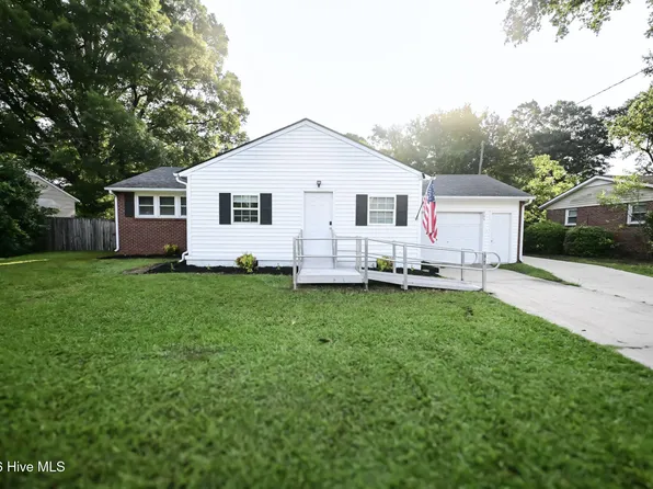 704 Henderson Drive, Jacksonville, NC 28540