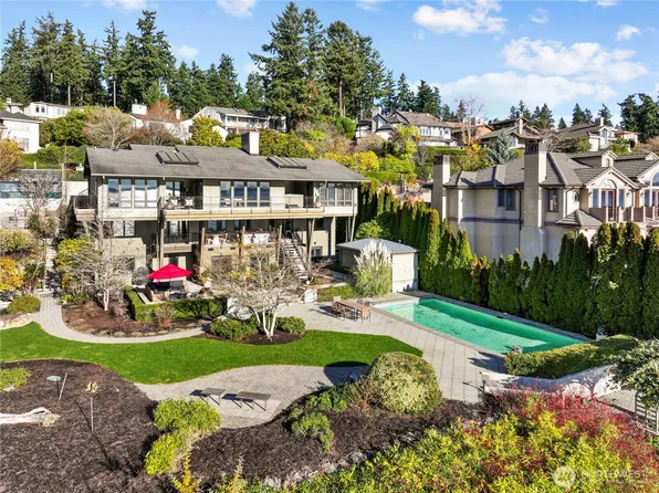 11122 79th Place NE, Kirkland, WA 98034