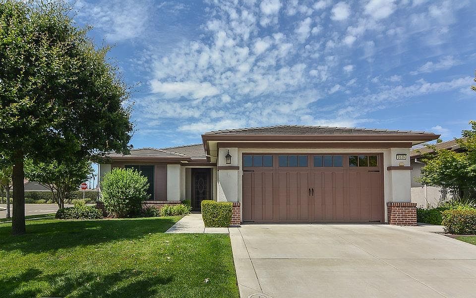 1st image of 2039 Autumn Oaks St