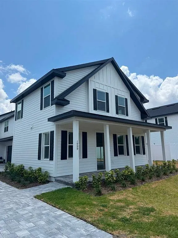 3 bed, 2.5 bath, 1862 sqft, $3,300 — Photo 1