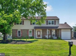 70 Redwood Dr, Richboro, PA 18954