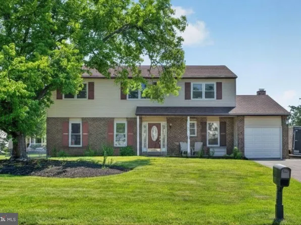 70 Redwood Dr, Richboro, PA 18954