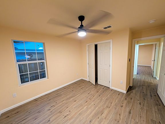 4th image of 1010 S 5th Ave