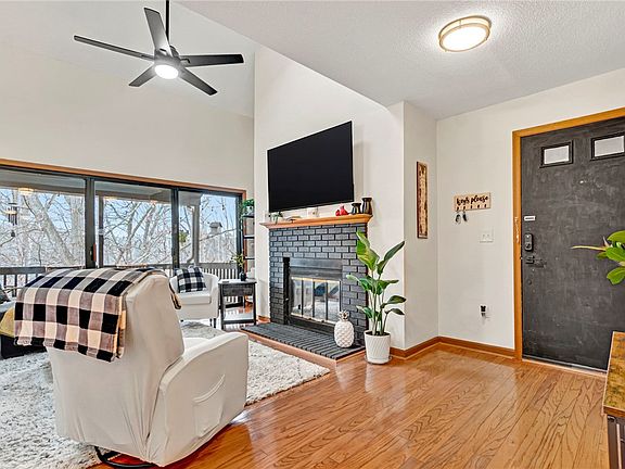 5th image of 114 Captains Way