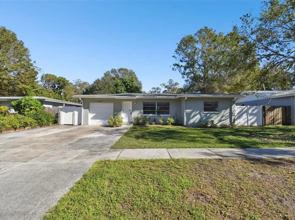 1829 West Dr, Clearwater, FL 33755