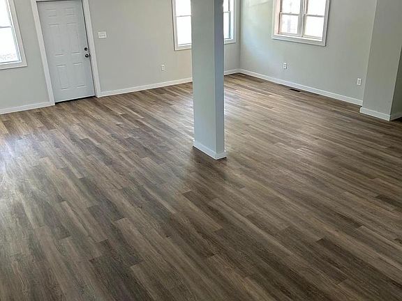 2nd image of 338 S Market St