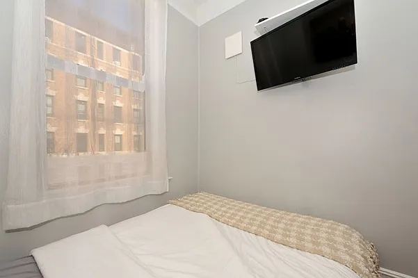 Rented by Eisenberg Exclusives | media 83