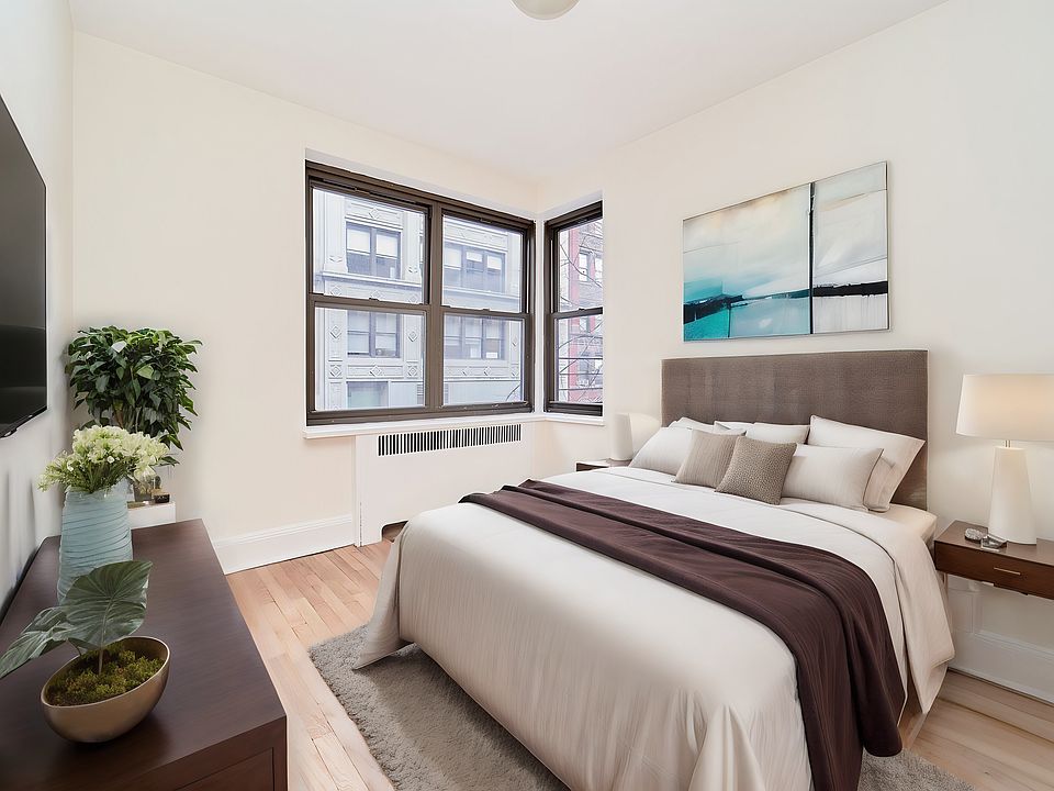 2nd image of 124 E 24th St APT 4J